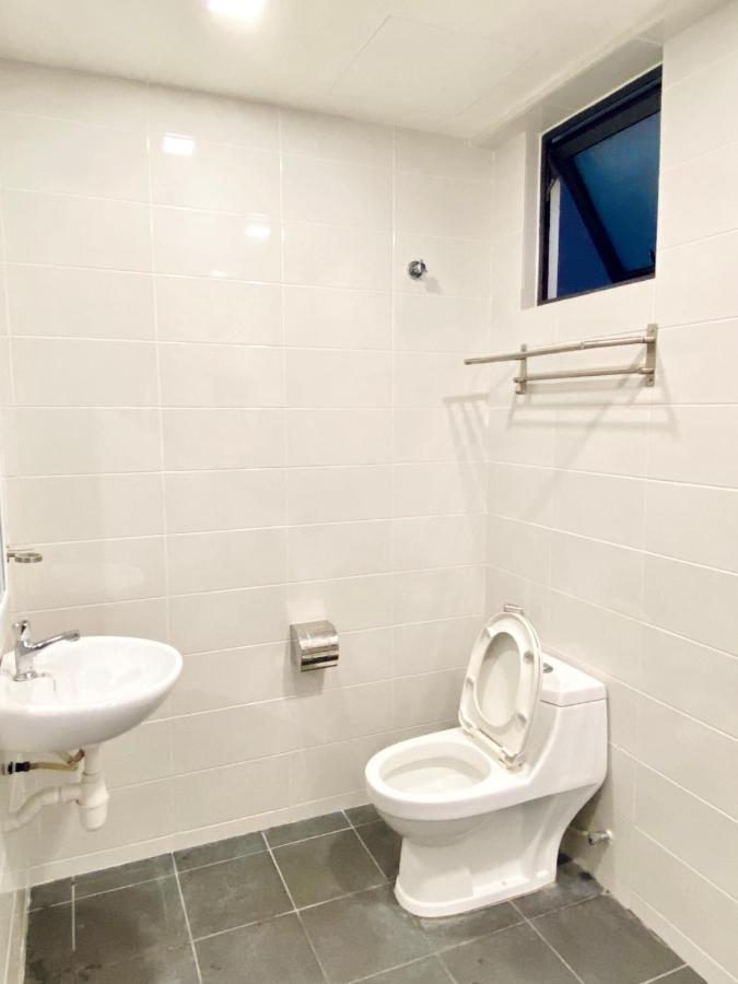 Landmark Residence 2, Studio For 2 Pax, High Floor, Nice View, Free Parking, Budget Stay كاجانغ المظهر الخارجي الصورة