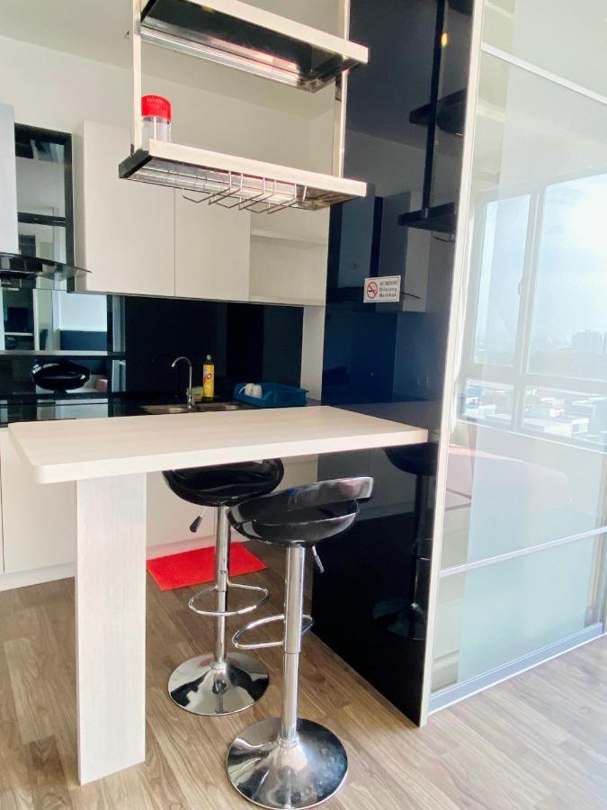 Landmark Residence 2, Studio For 2 Pax, High Floor, Nice View, Free Parking, Budget Stay كاجانغ المظهر الخارجي الصورة